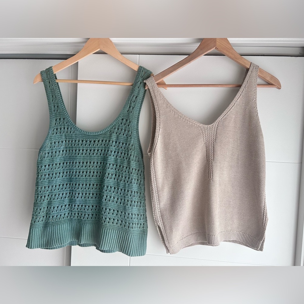 Knit Sleevless Tops
